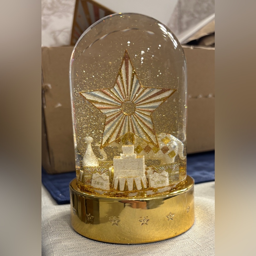Dior 2025 Gold Star Snow Globe